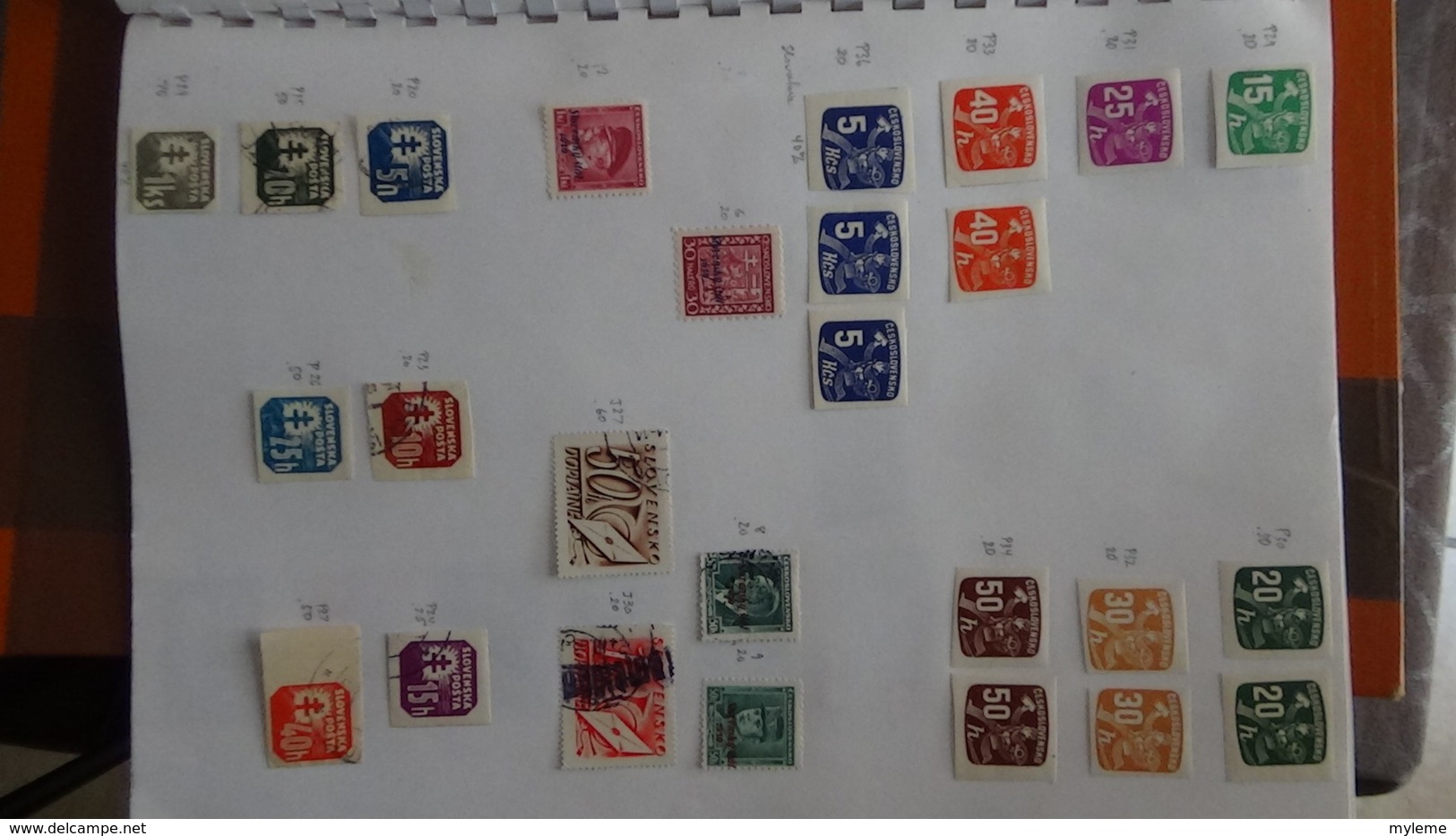 A257 Cahier de timbres de Tchécoslovaqiue et Albanie  !!! Voir commentaires