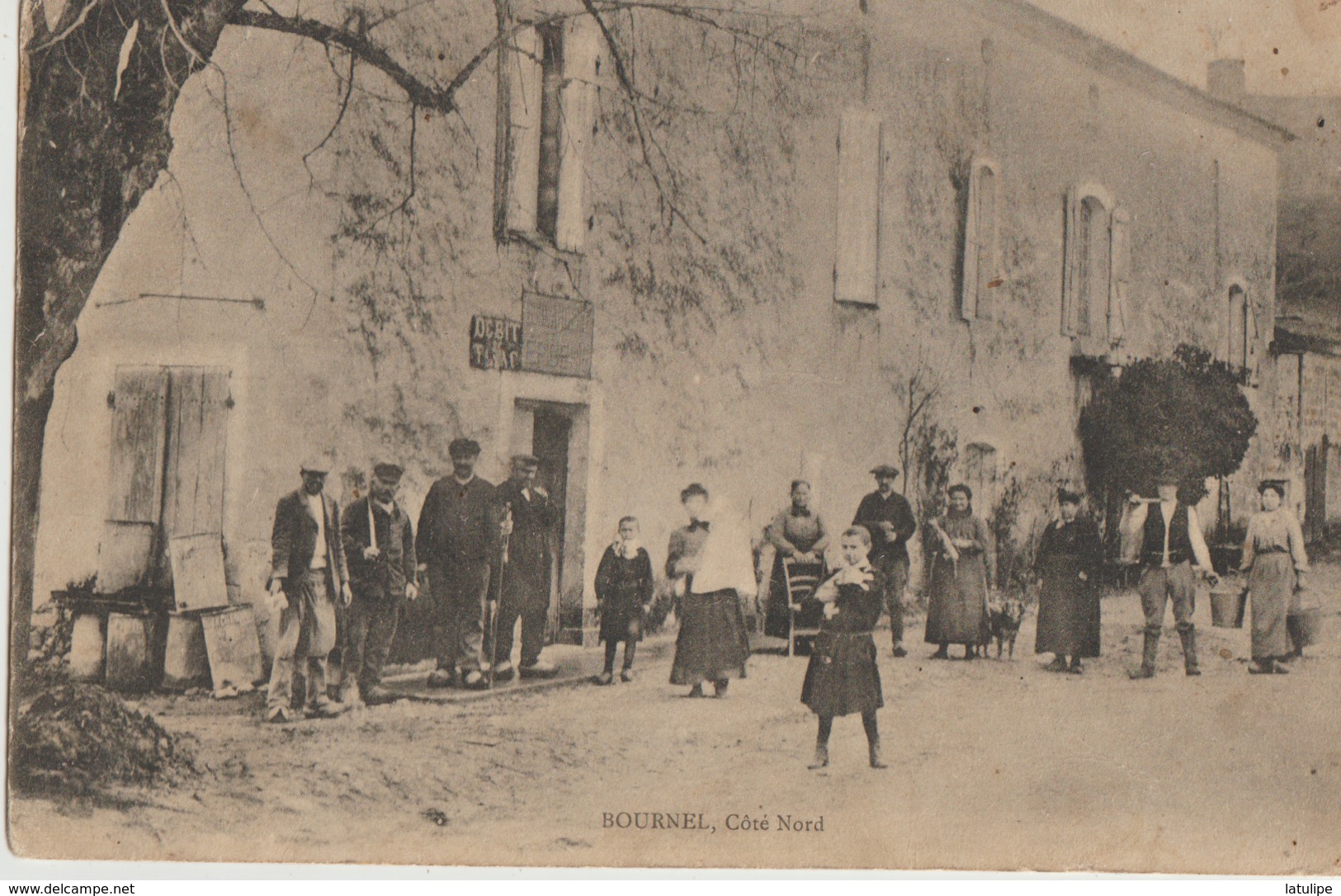 Bournel  47   Vue De La Rue Coté Nord Tres Tres Animée Et Debit De Tabac - Other & Unclassified