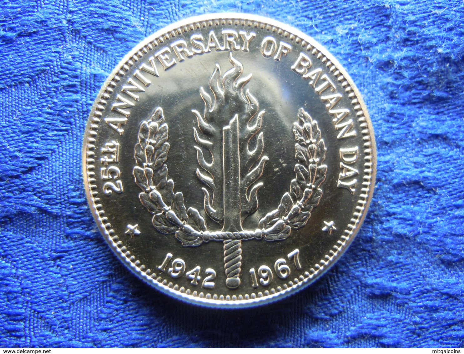 PHILIPPINES 1 PESO 1967, KM195 Rubbed - Philippines