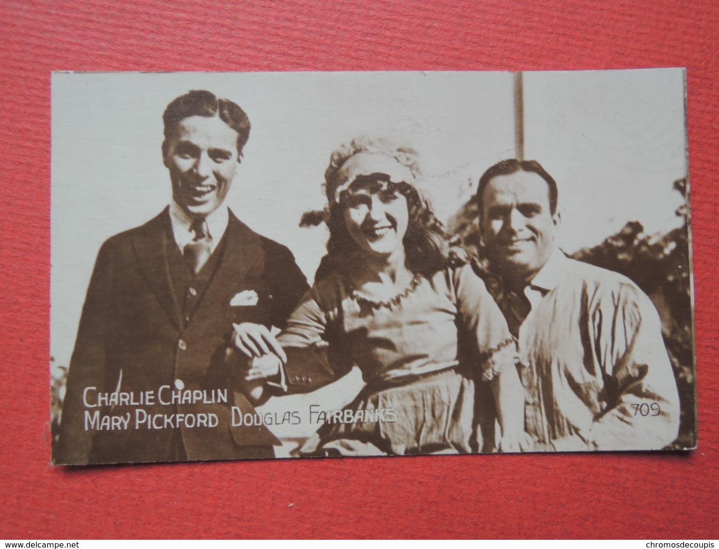 Chromo  Photo  7,4 X 4,7 Cm  Tabac.The TOCCOS. Egyptian Cigarettes.Alexandrie.Le Caire. CHAPLIN. Mary PICKFORD.FAIRBANKS - Other & Unclassified