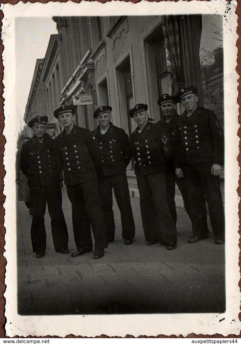 Photo Allemande Originale Guerre 1939-45 Groupe De Marins De La Kriegsmarine En Escale En Hollande En 1942 - Pays-Bas - War, Military