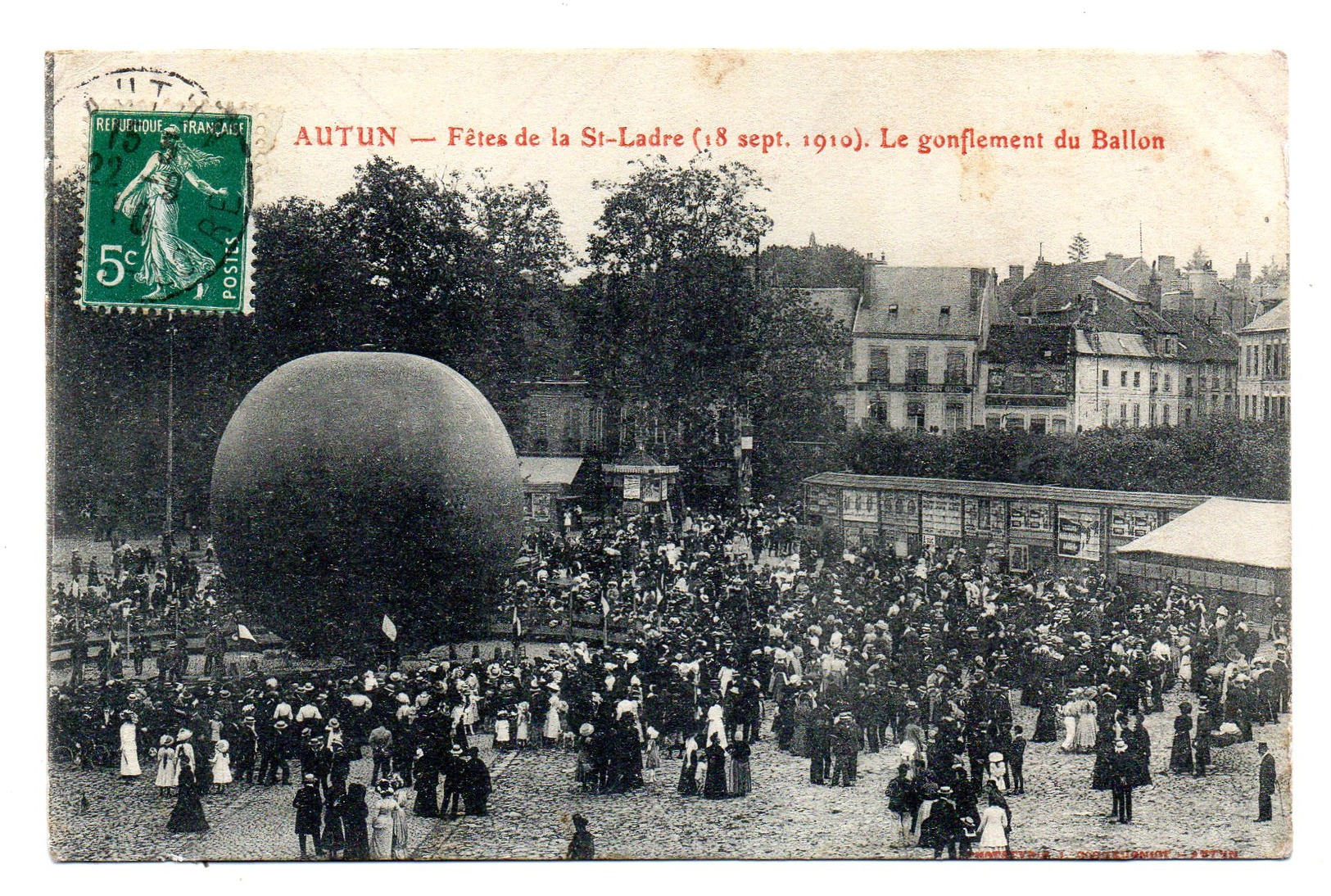 Autun Le Gonflement Du Ballon - Autun