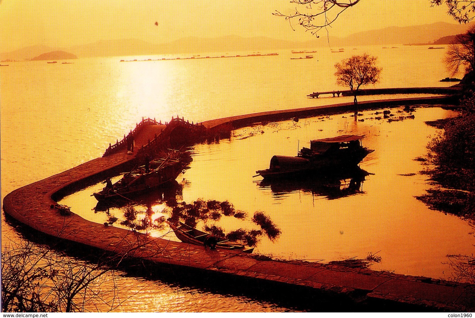 CHINA. TAIHU LAKE. FP3(10-3) 1997 B. CIRCULADA. (580) - China