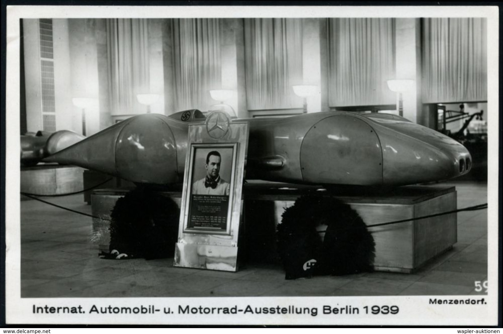 MOTORSPORT / MOTORSPORT-VERBÄNDE : Berlin 1939 S/w.-Foto-Ak: Internat. Automobil- U. Motorrad-Ausstellung, Mercedes "Sil - Cars