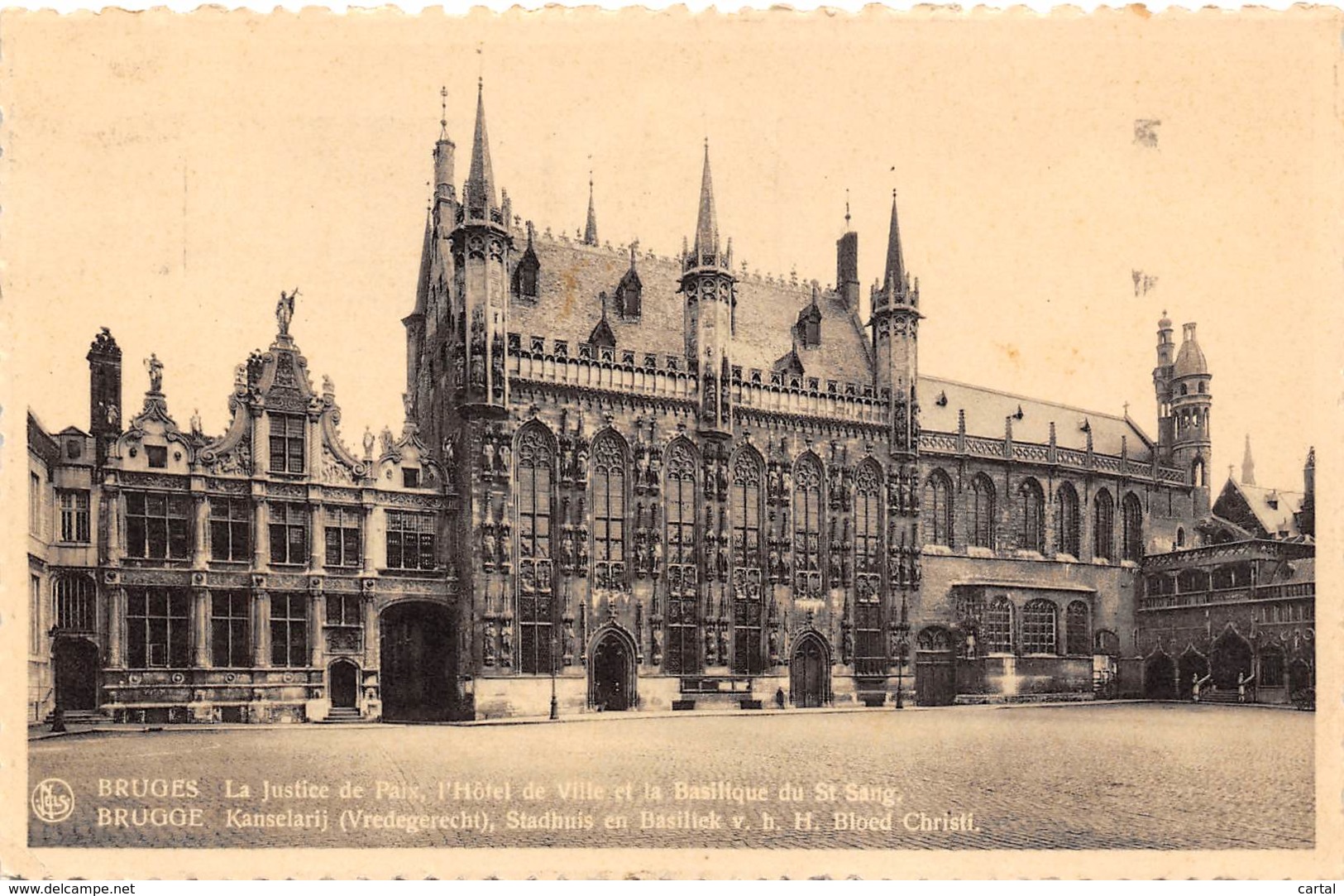 BRUGGE - Kanselarij (Vredegerecht) - Stadhuis En Basiliek V. H. H. Bloed Christi - Brugge