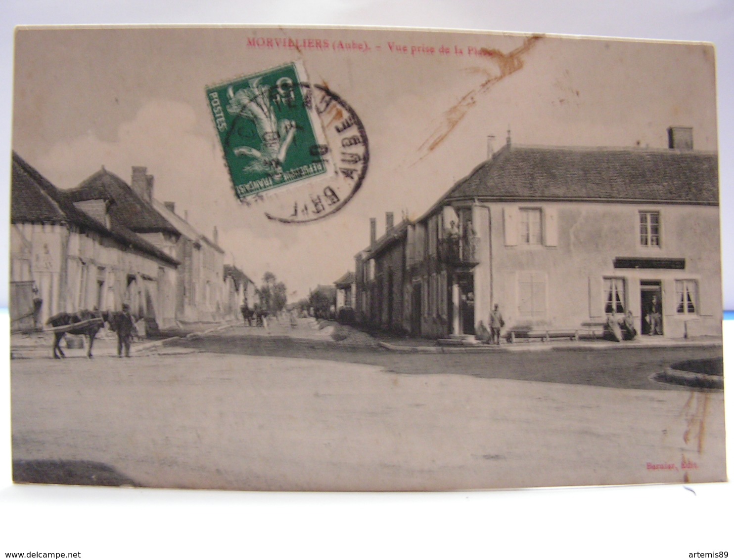 CPA 10 AUBE MORVILLIERS VUE PRISE DE LA PLACE ANIMEE 224 - Altri & Non Classificati