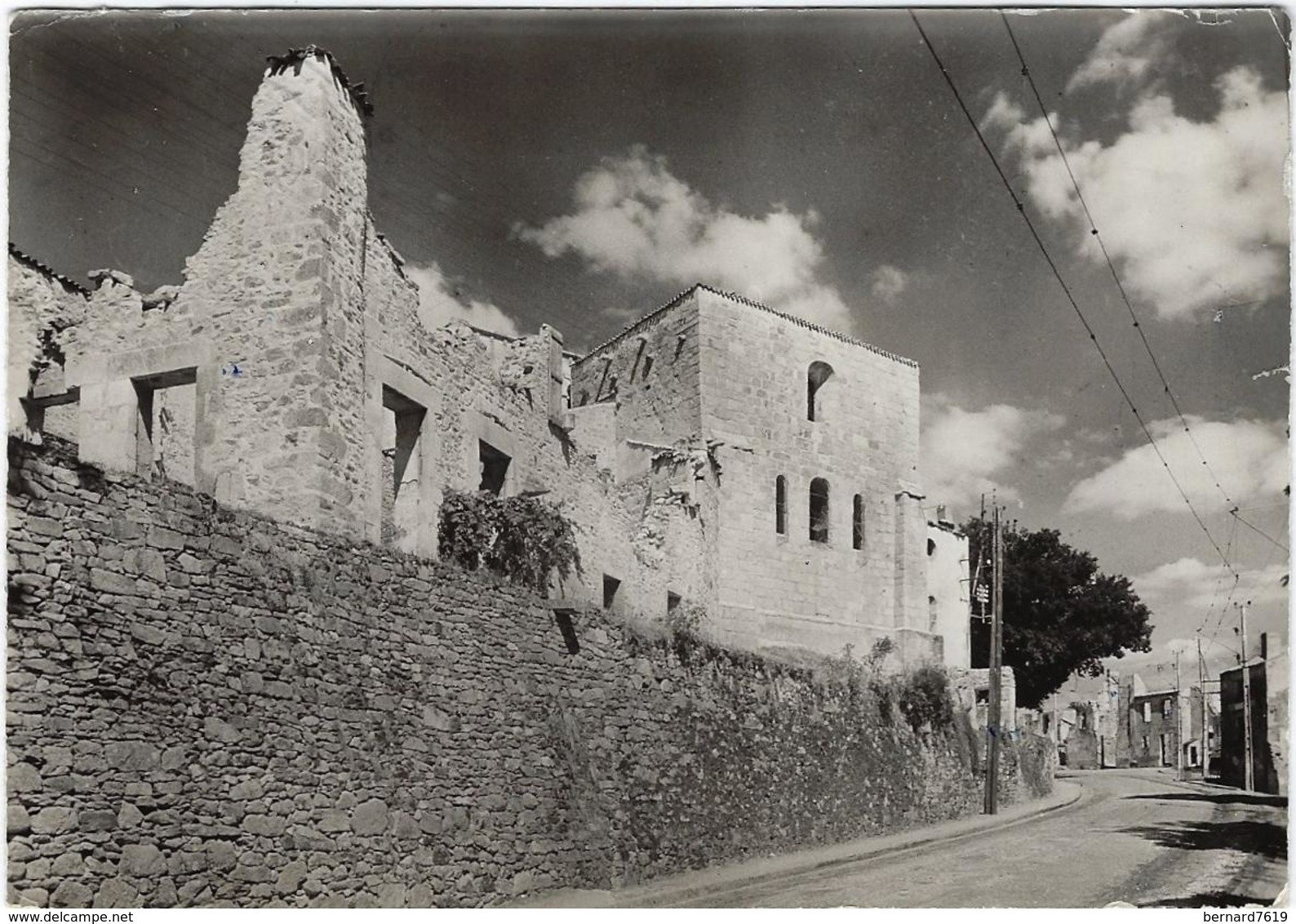 87  Oradour Sur Glane   Detruit Le 10 Juin 1944  Route De Limoges - Oradour Sur Vayres