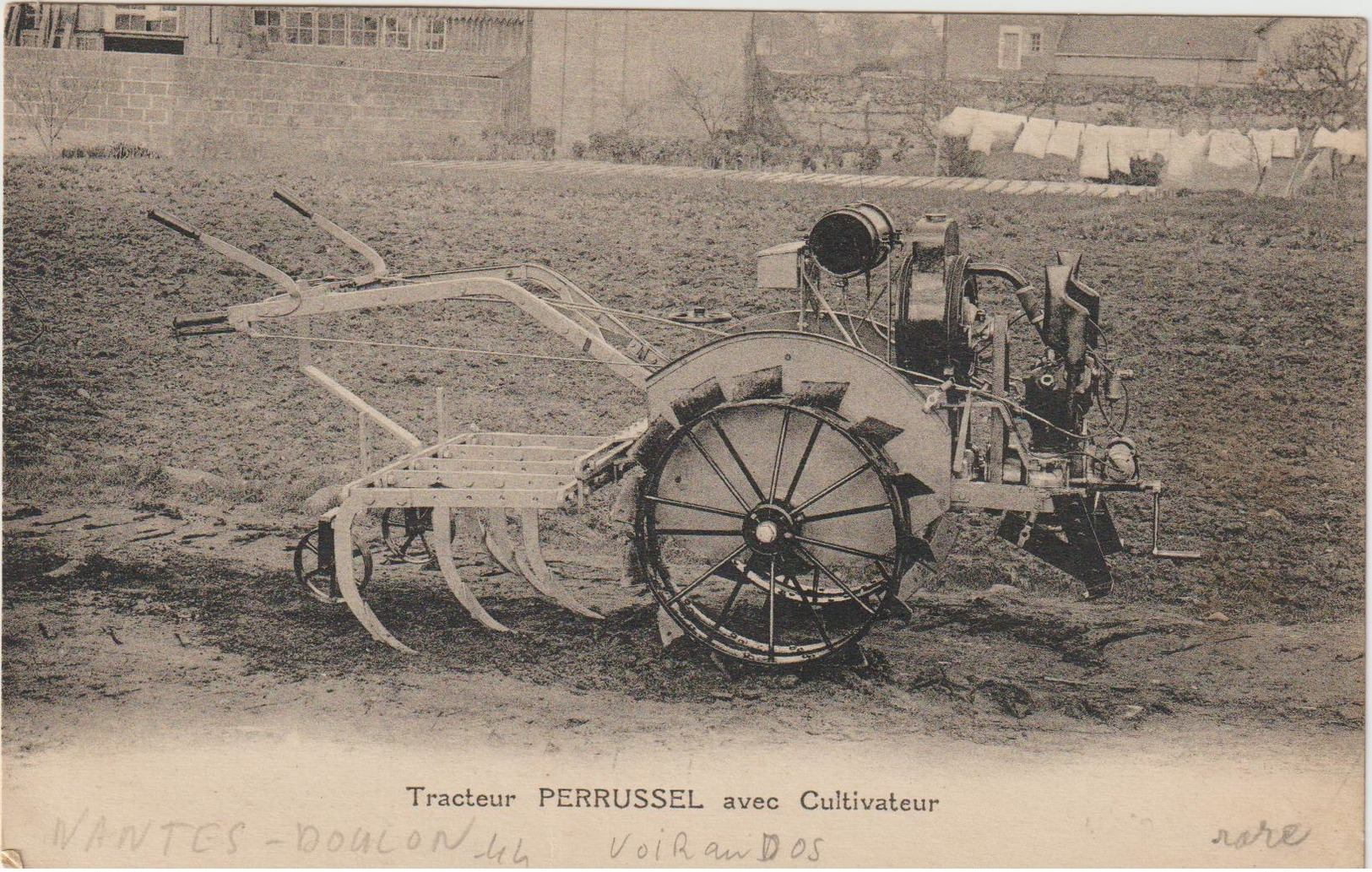 CPA  TRACTEUR PERRUSSEL - Tractores