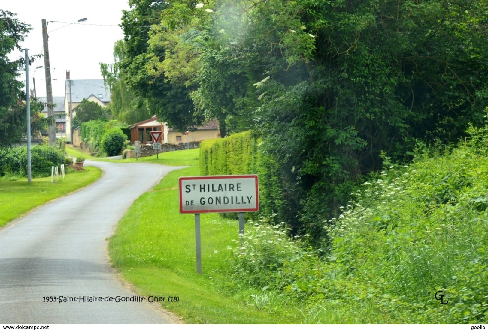 Saint-Hilaire-de-Gondilly (18)- Entrée Du Bourg (Edition à Tirage Limité) - Autres & Non Classés