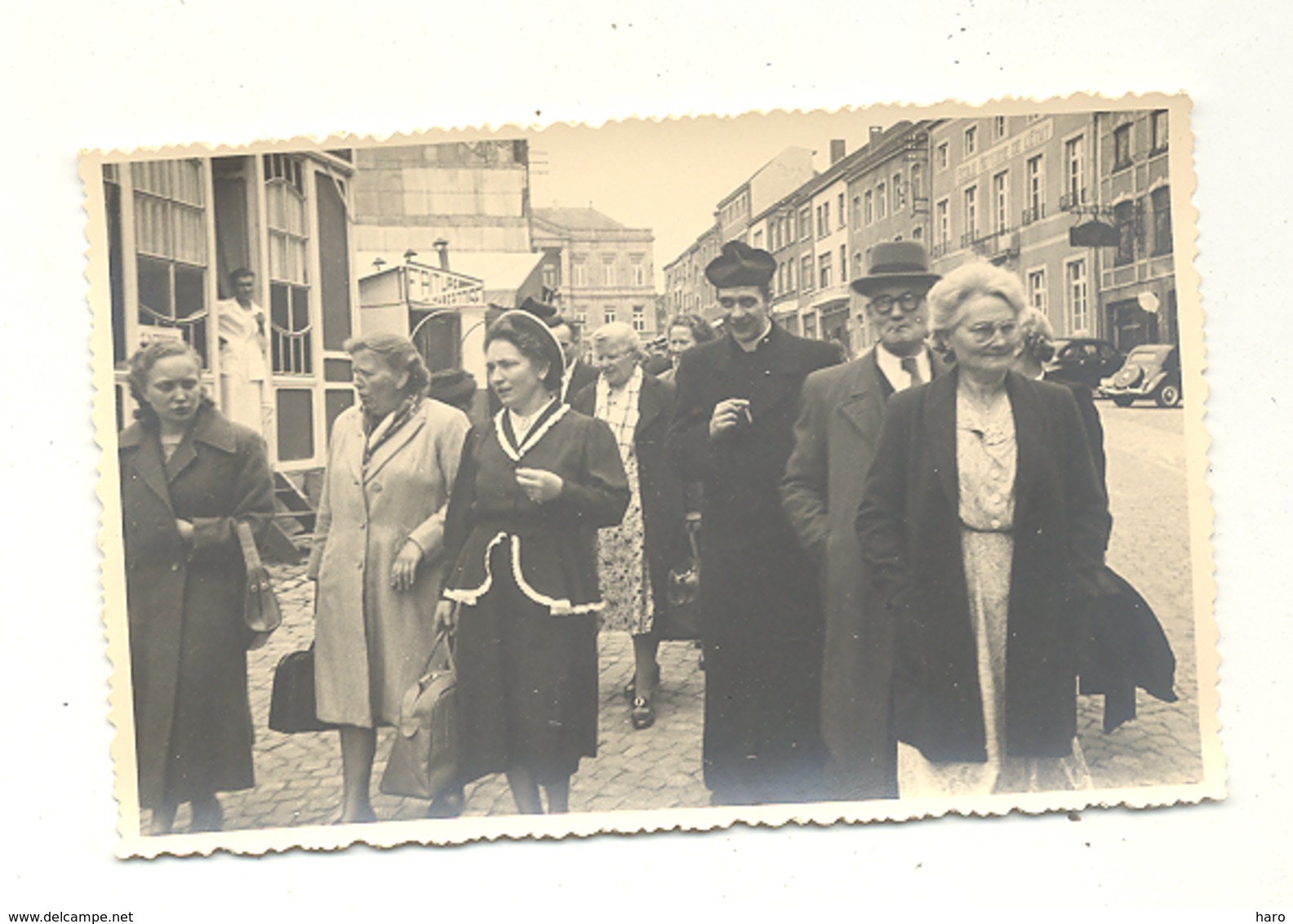 Photo Carte  - En Excursion Avec Mr. Le Curé Mais Où ? - Ecole Moyenne De L'Etat Et " Friture Verviétoise ??? (b271) - To Identify