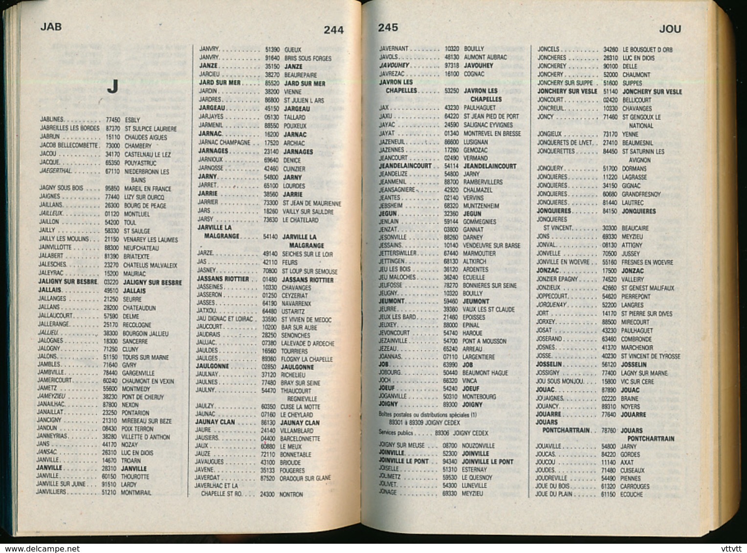 ANCIEN CODE POSTAL 1984 édité Par La Poste, 682 Pages, Format 11 Cm Sur 16,5 Cm - Telefonbücher
