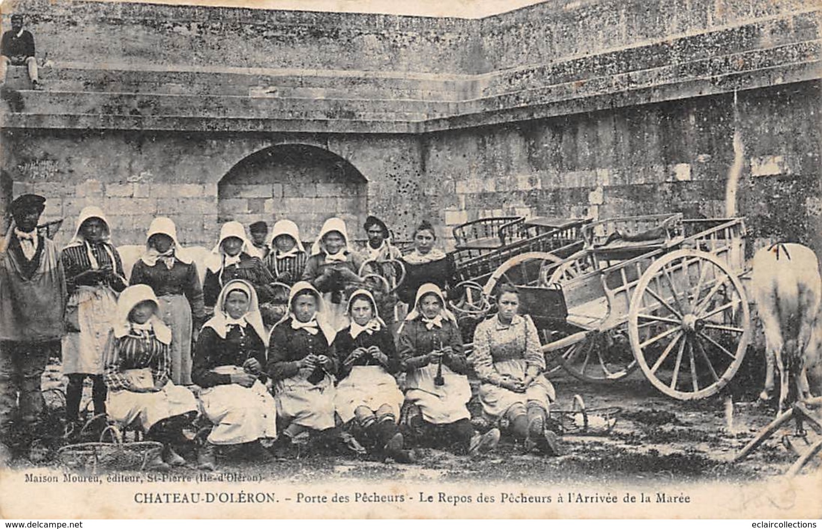 Ile D'Oléron. Le Château D'Oléron     17    Le Repos Des Pêcheurs  A L'arrivée De La Marée      (voir Scan) - Ile D'Oléron