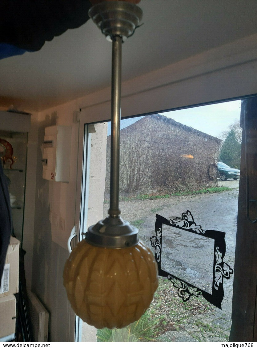 Ancienne Suspension Boule Art-déco - Lighting & Lampshades