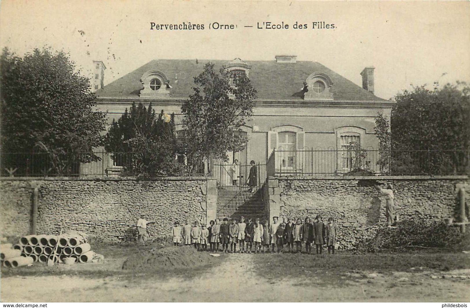 ORNE  PERVENCHERES  école Des Filles - Pervencheres