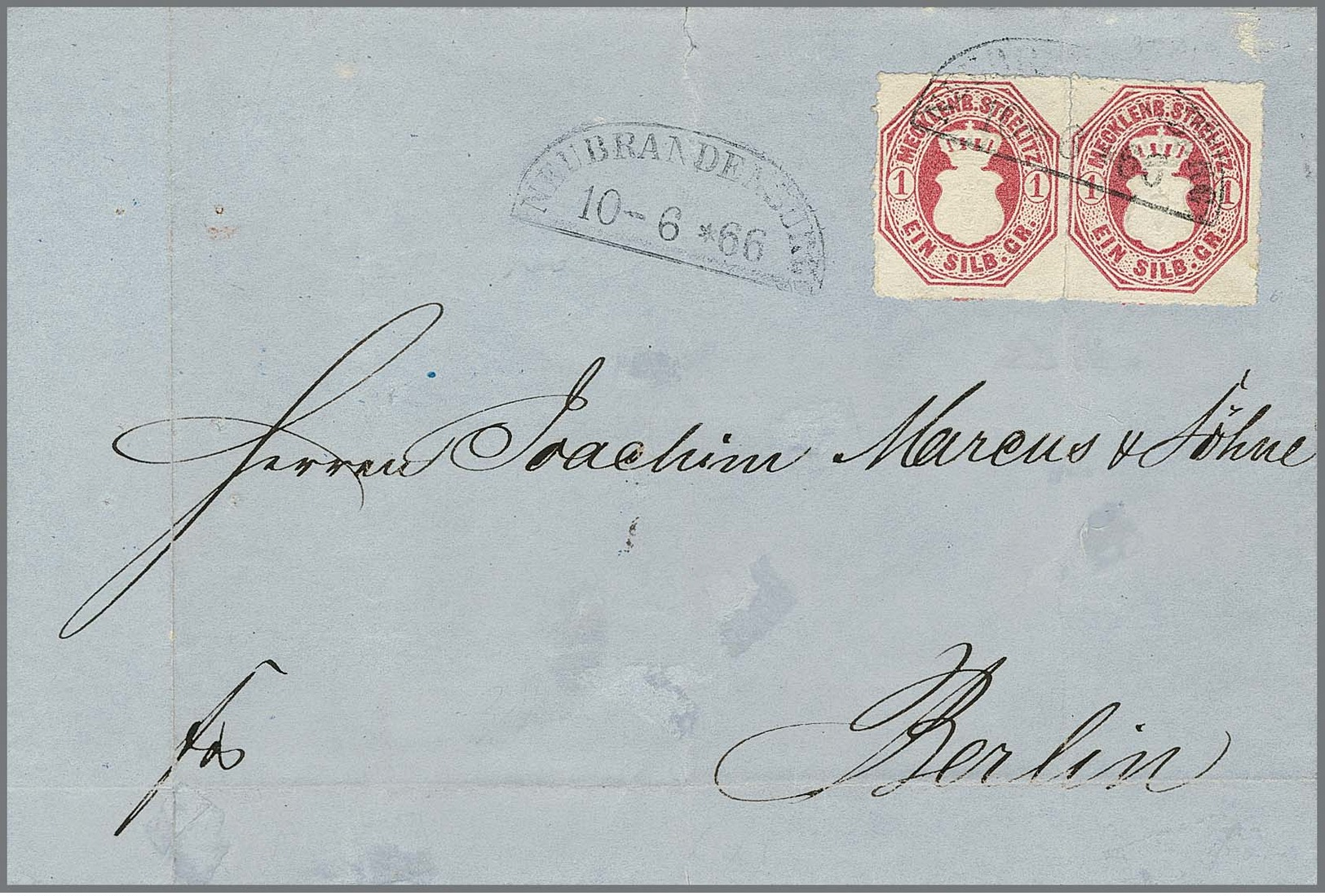 1 Sgr. Rot Im Prachtvollen Paar Auf Brief Mit Segmentstempel "Neubrandenburg" Nach Berlin 1866. Das Briefpapier Weist Kl - Mecklenburg-Strelitz