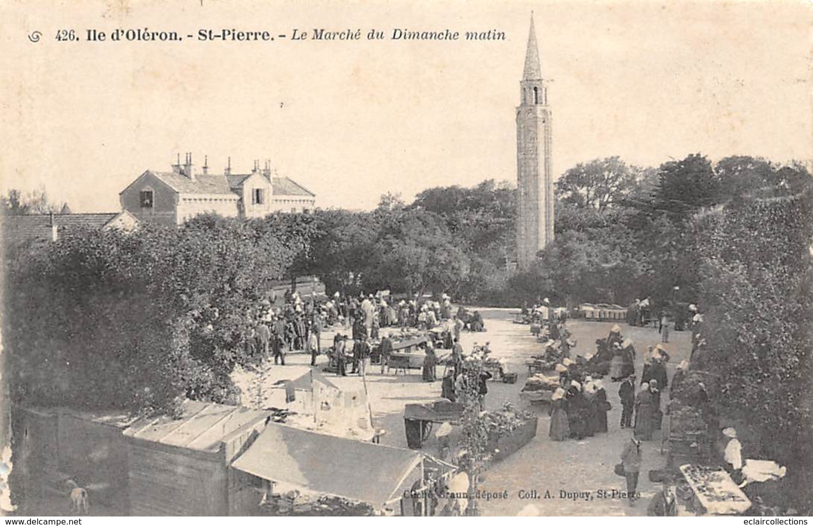 Ile D'Oléron.    St Pierre  D'Oléron    17    Le Marché Du Dimanche Matin     (Décollée Voir Scan) - Ile D'Oléron