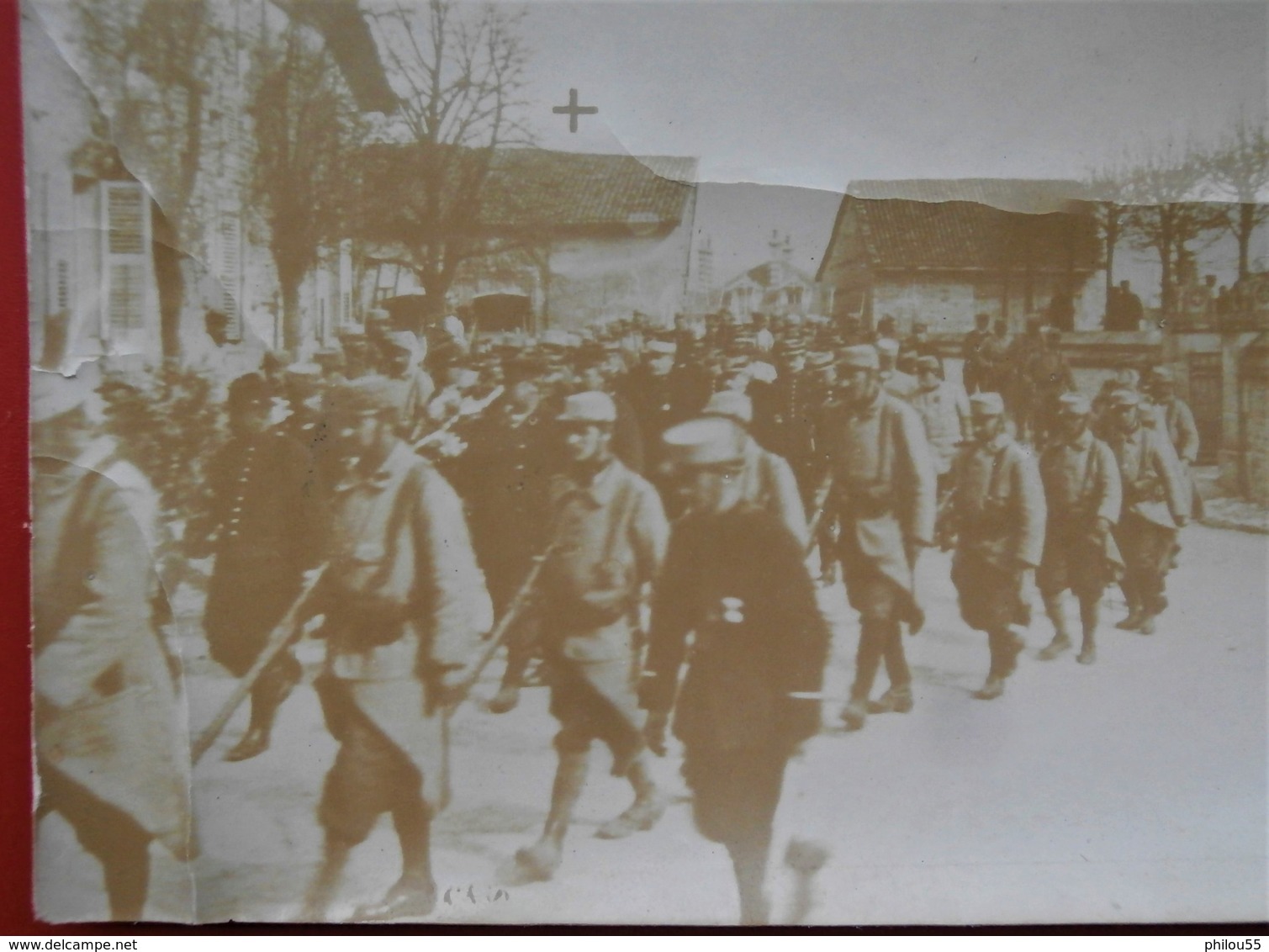 Photo 55 DOMBASLE EN ARGONNE Enterrement D Un Officier Bombardement Du 1er Mai 1915 - Guerra, Militari