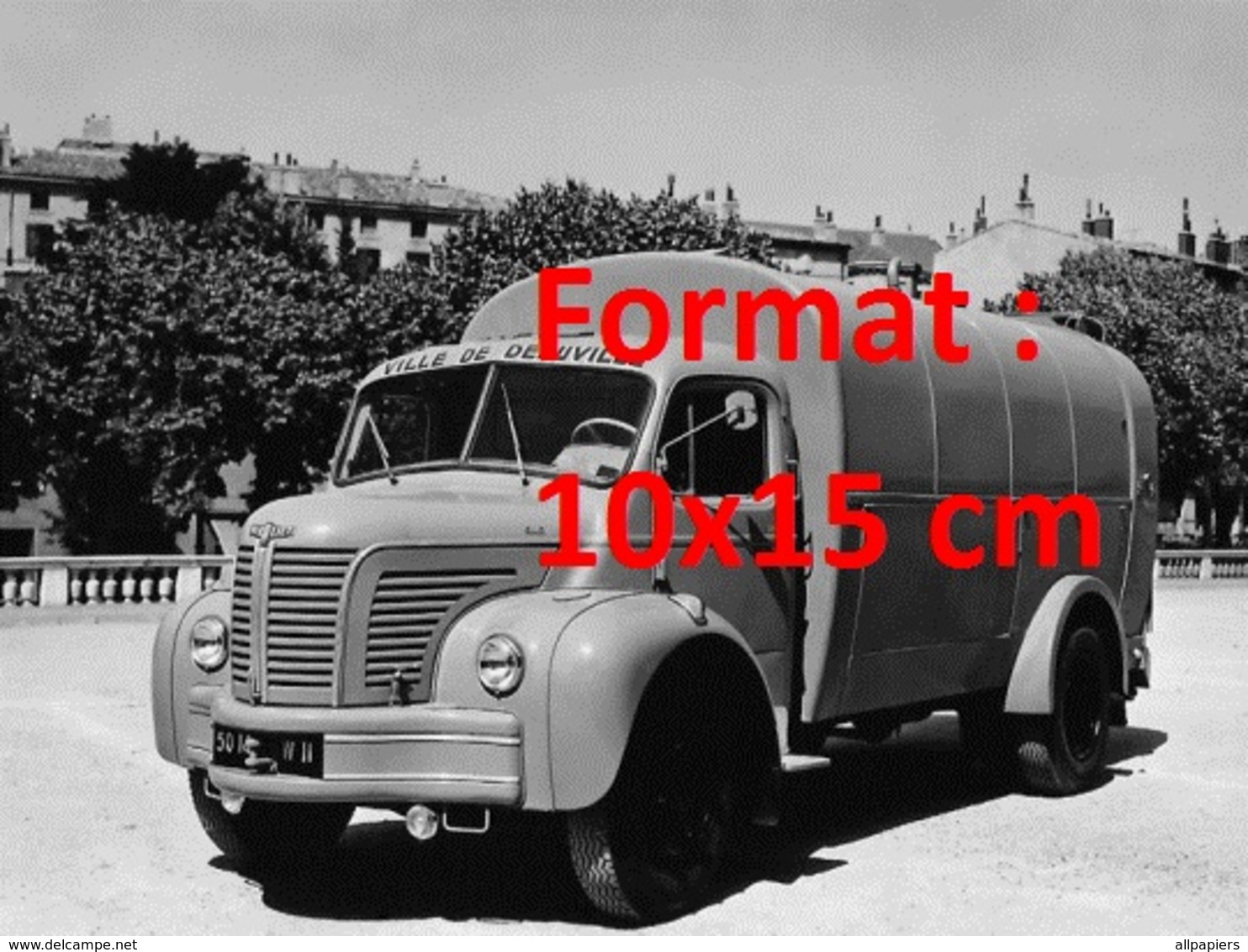 Reproduction D'une Photographie Ancienne D'un Camion Berliet GLR8 Ville De Deauville - Altri & Non Classificati