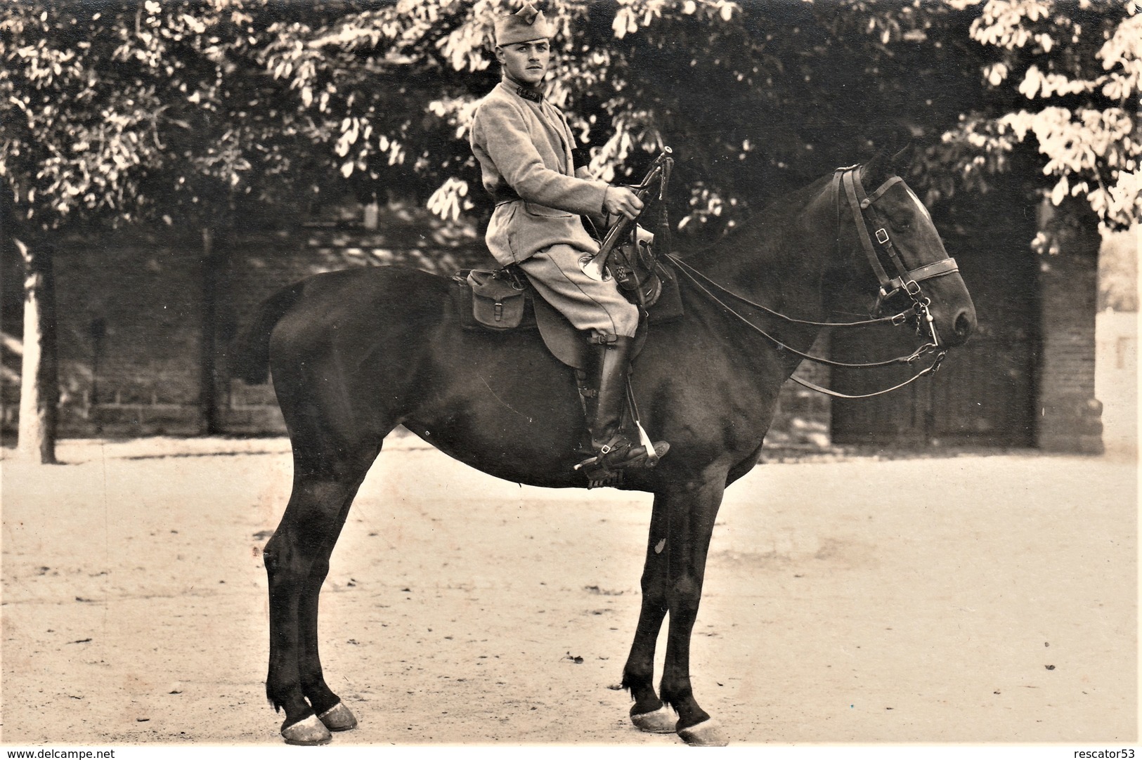 Rare Photo Carte Soldat Du 129 Au Col  Sur Son Cheval Et Clairon - 1914-18