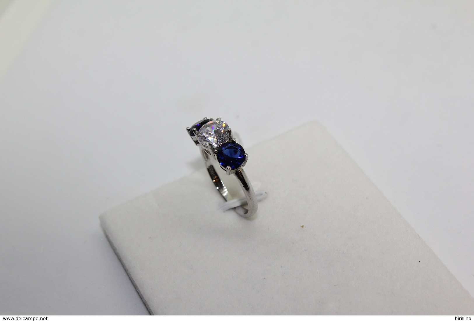 A60049 - Anello In Argento Sterling Pietre Centrale Bianca E Due Pietre Blue  - Misura 8 - Anillos