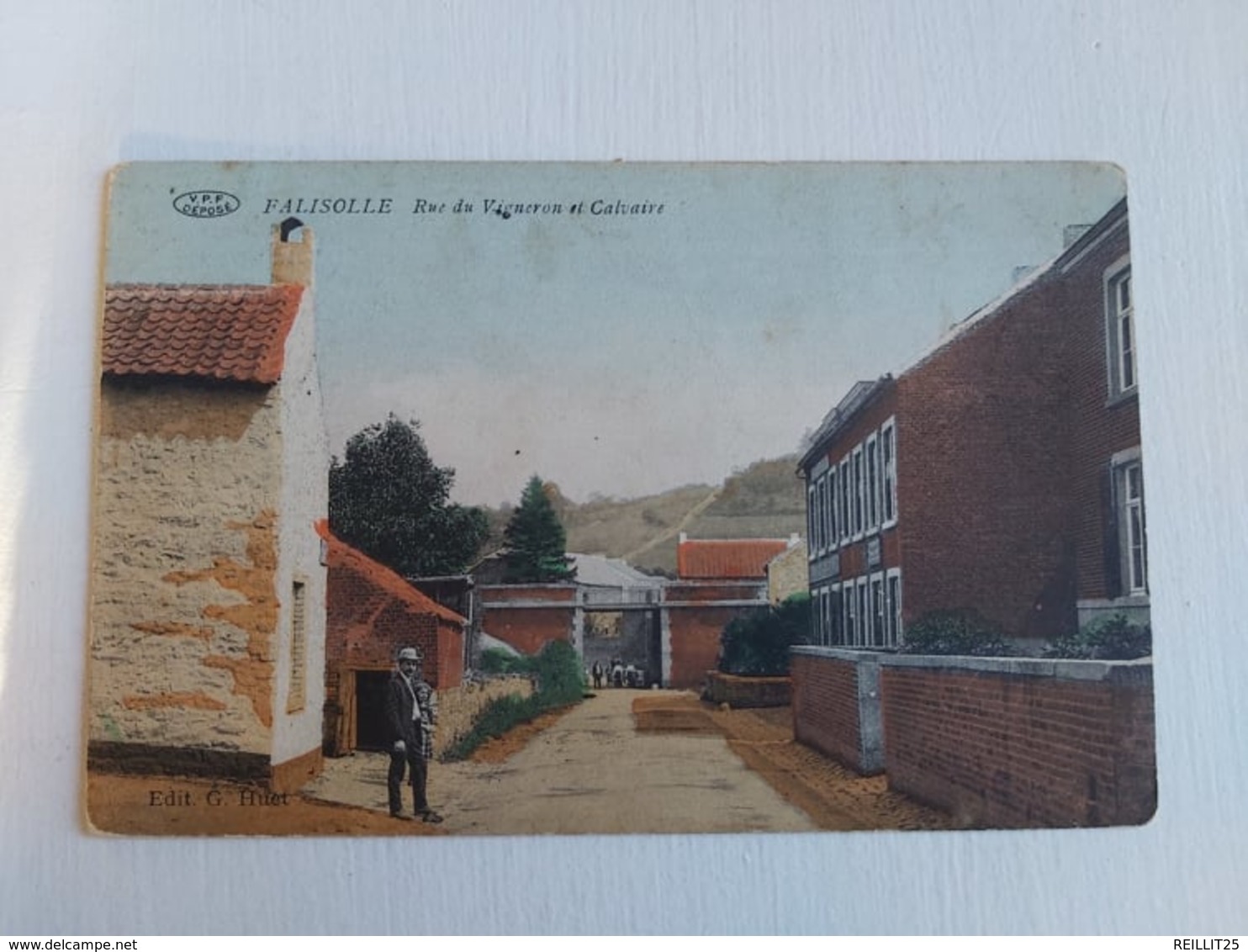 Carte Postale Belgique, Falisolle, Rue Des Vignerons Et Calvaire - Other & Unclassified