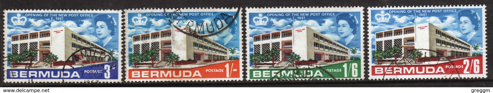 Bermuda Elizabeth II 1967 Set Of Stamps To Celebrate Opening Of New General Post Office. - Bermudas