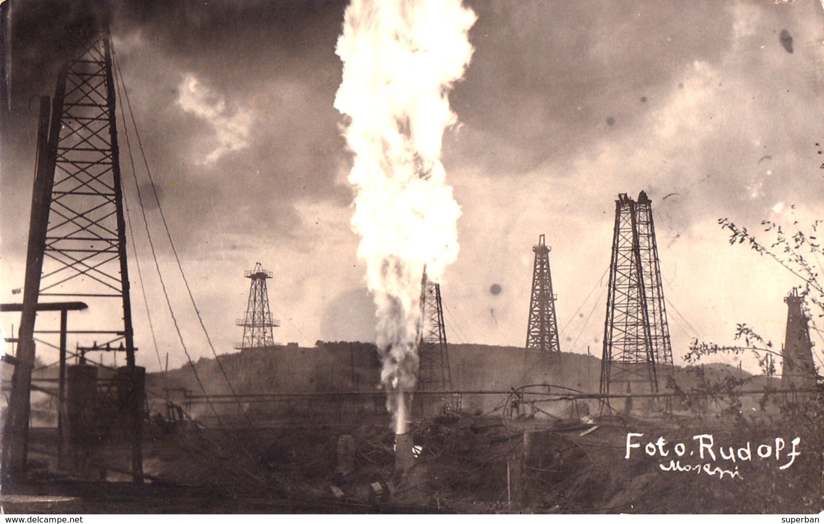 MORENI / ROMANIA : PUITS De PÉTROLE En FEU / CRUDE OIL WELL On FIRE - CARTE VRAIE PHOTO / REAL PHOTO ~ 1929 (ad465) - Rumänien