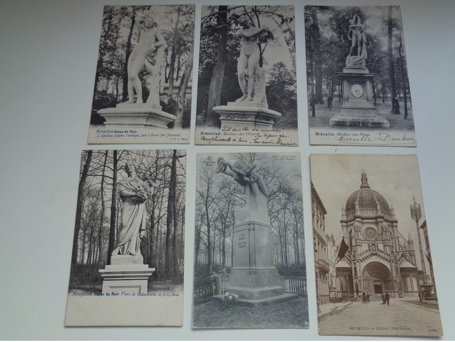 Beau lot de 60 cartes postales de Belgique  Bruxelles      Mooi lot van 60 postkaarten van België  Brussel - 60 scans