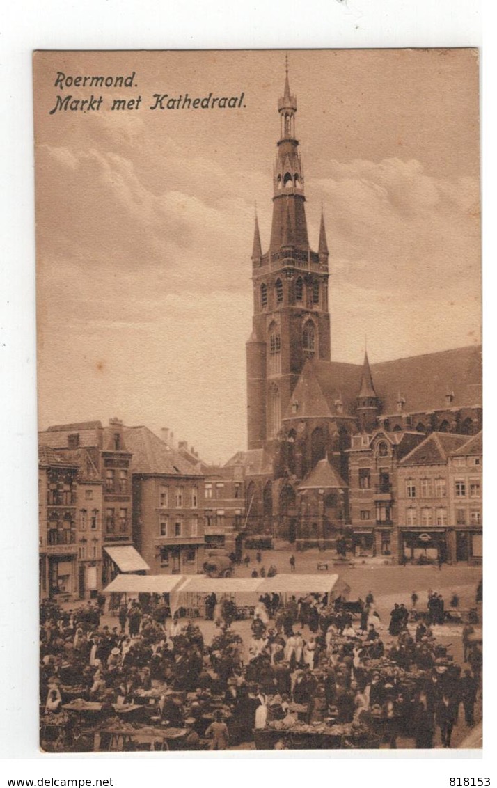 Roermond  Markt Met Kathedraal - Roermond