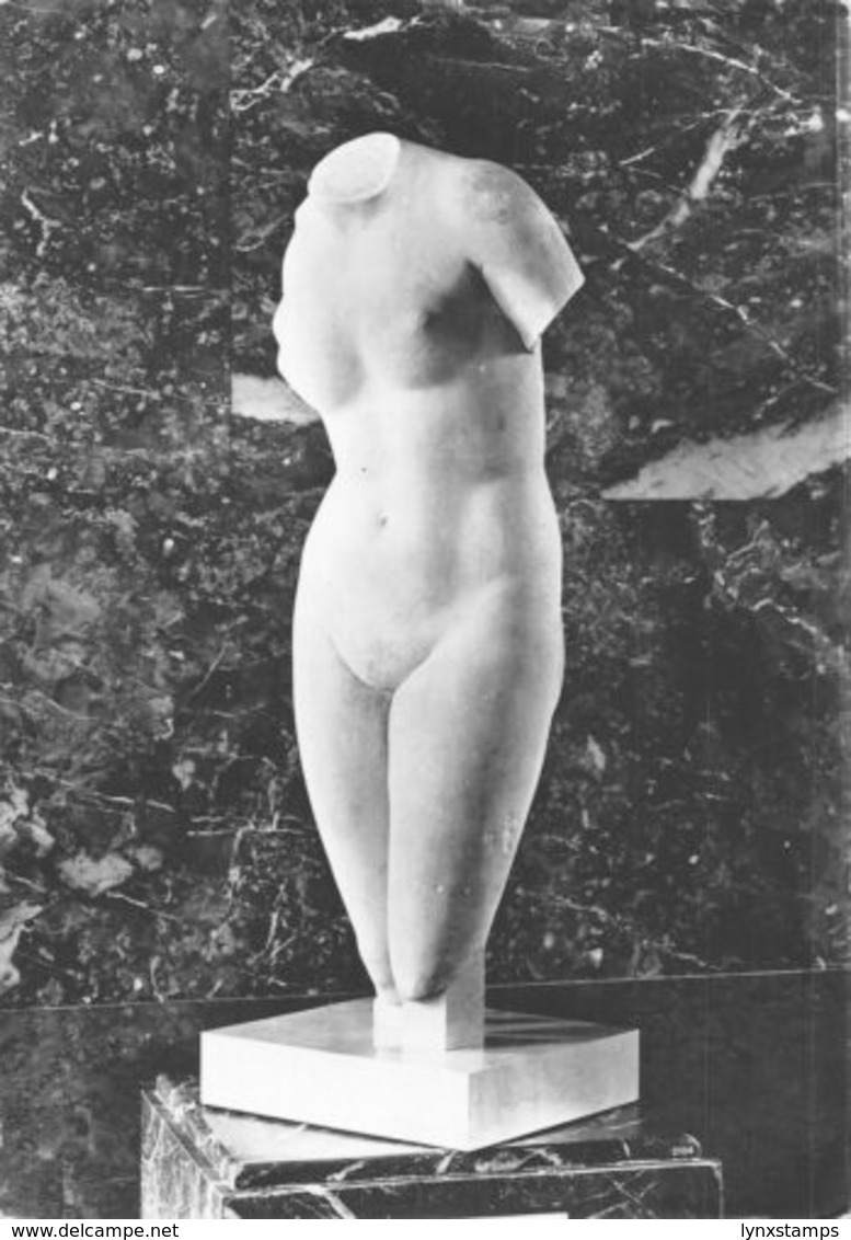 France Paris Musee Du Louvre Aphrodite De Cnide Marbre Statue Postcard - Autres & Non Classés