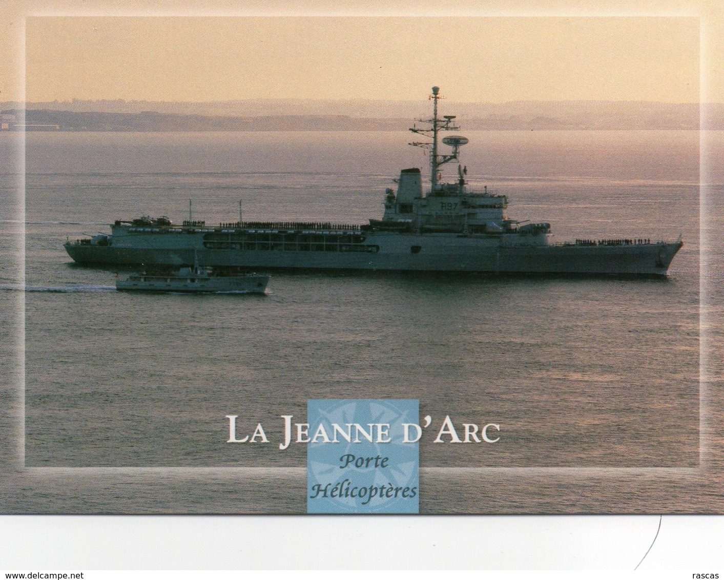 CPM - J - BATEAU DE GUERRE - LA JEANNE D'ARC - PORTE HELICOPTERES - Warships