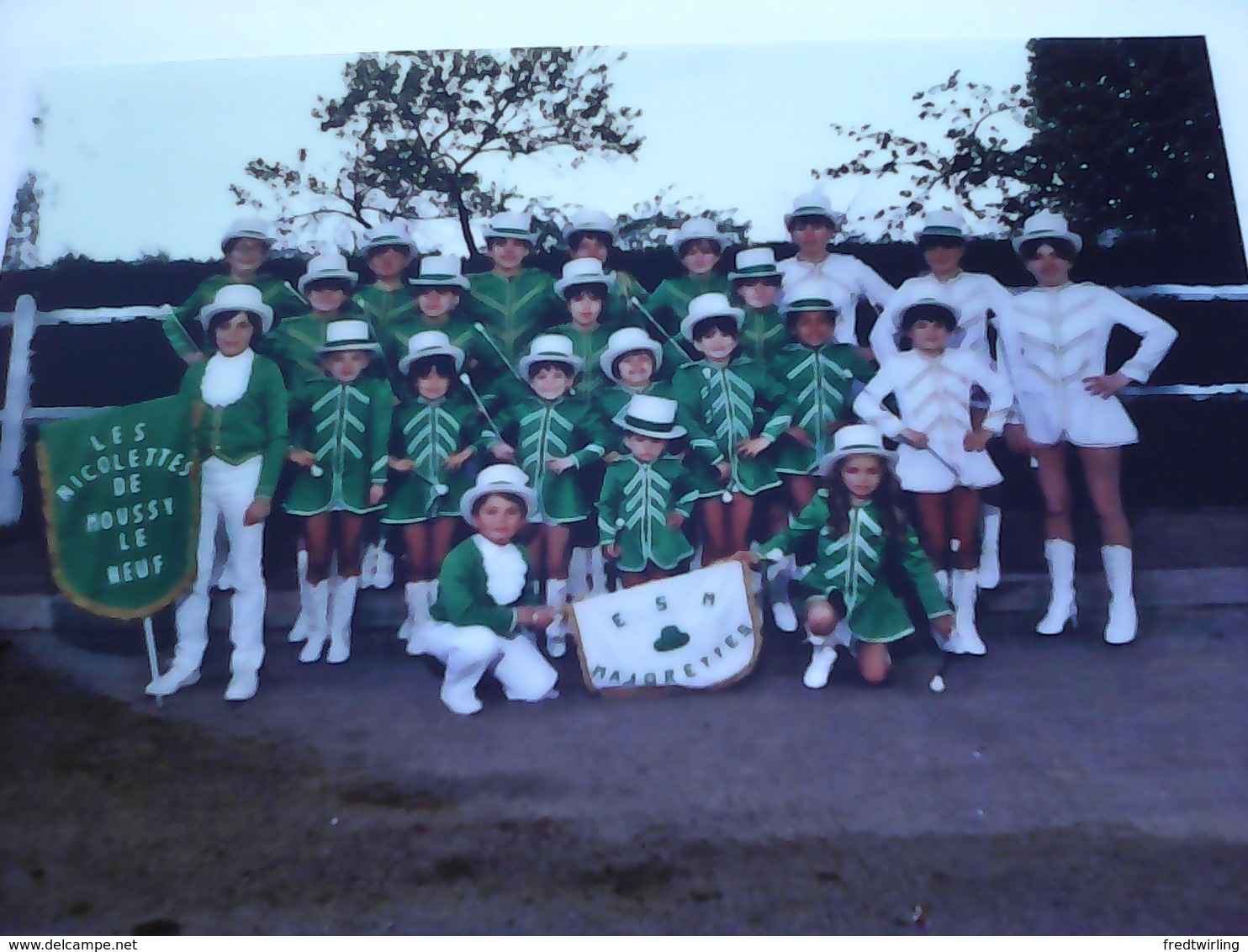 PHOTO MAJORETTES LES NICOLETTES MOUSSY LE NEUF 77 SEINE ET MARNE - Autres & Non Classés