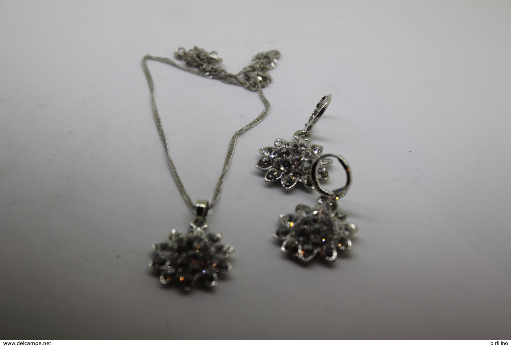 A60126 - Orecchini E Collana  In Argento Sterling 925 Fiori Incastonati Con Pietre Bianche - Boucles D'oreilles