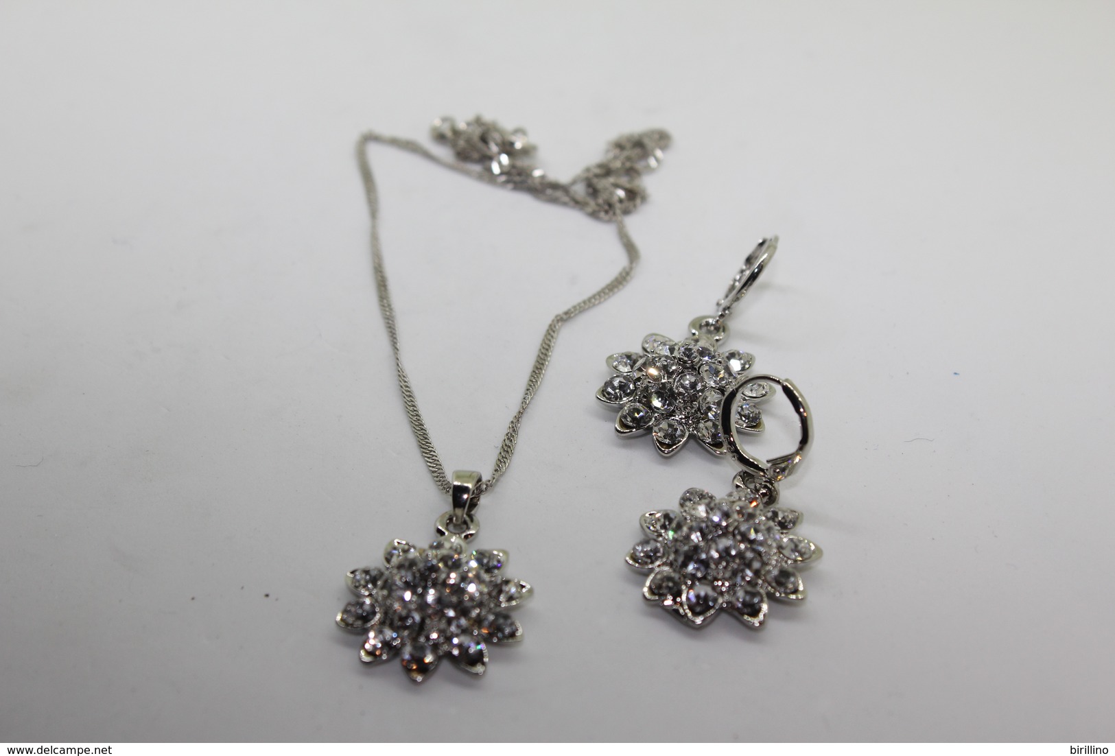 A60126 - Orecchini E Collana  In Argento Sterling 925 Fiori Incastonati Con Pietre Bianche - Earrings