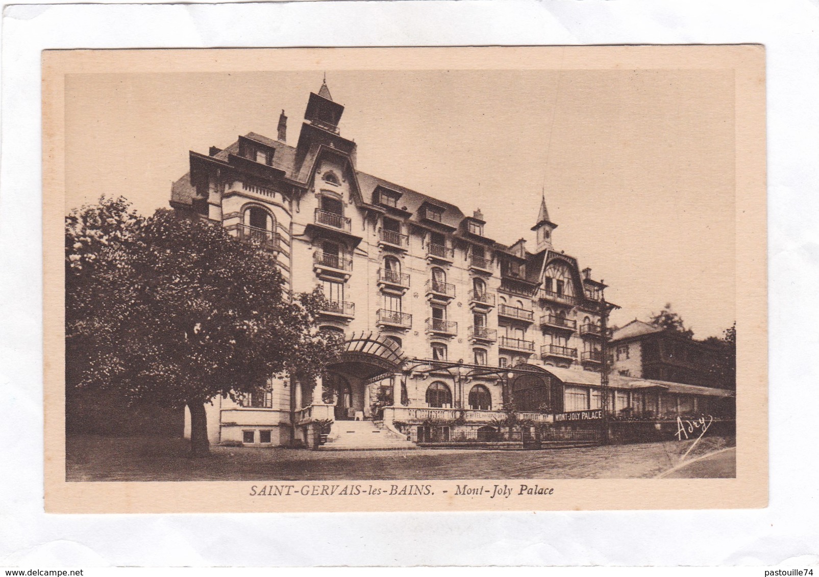 CPA :  14 X 9  -  SAINT-GERVAIS-les-BAINS -   Mont-Joly  Palace - Saint-Gervais-les-Bains