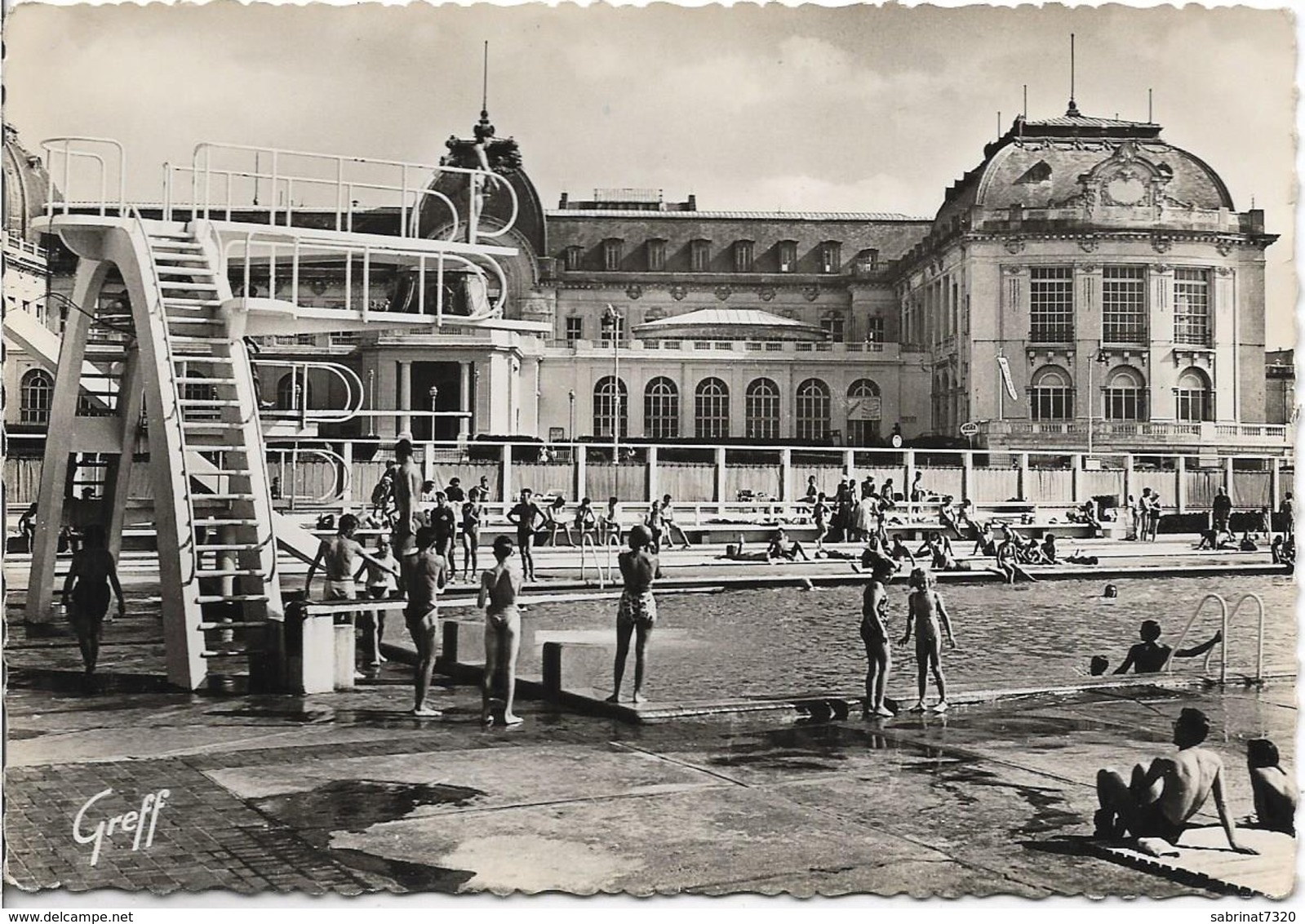 En Normandie TROUVILLE La Piscine Et Le Casino - Trouville