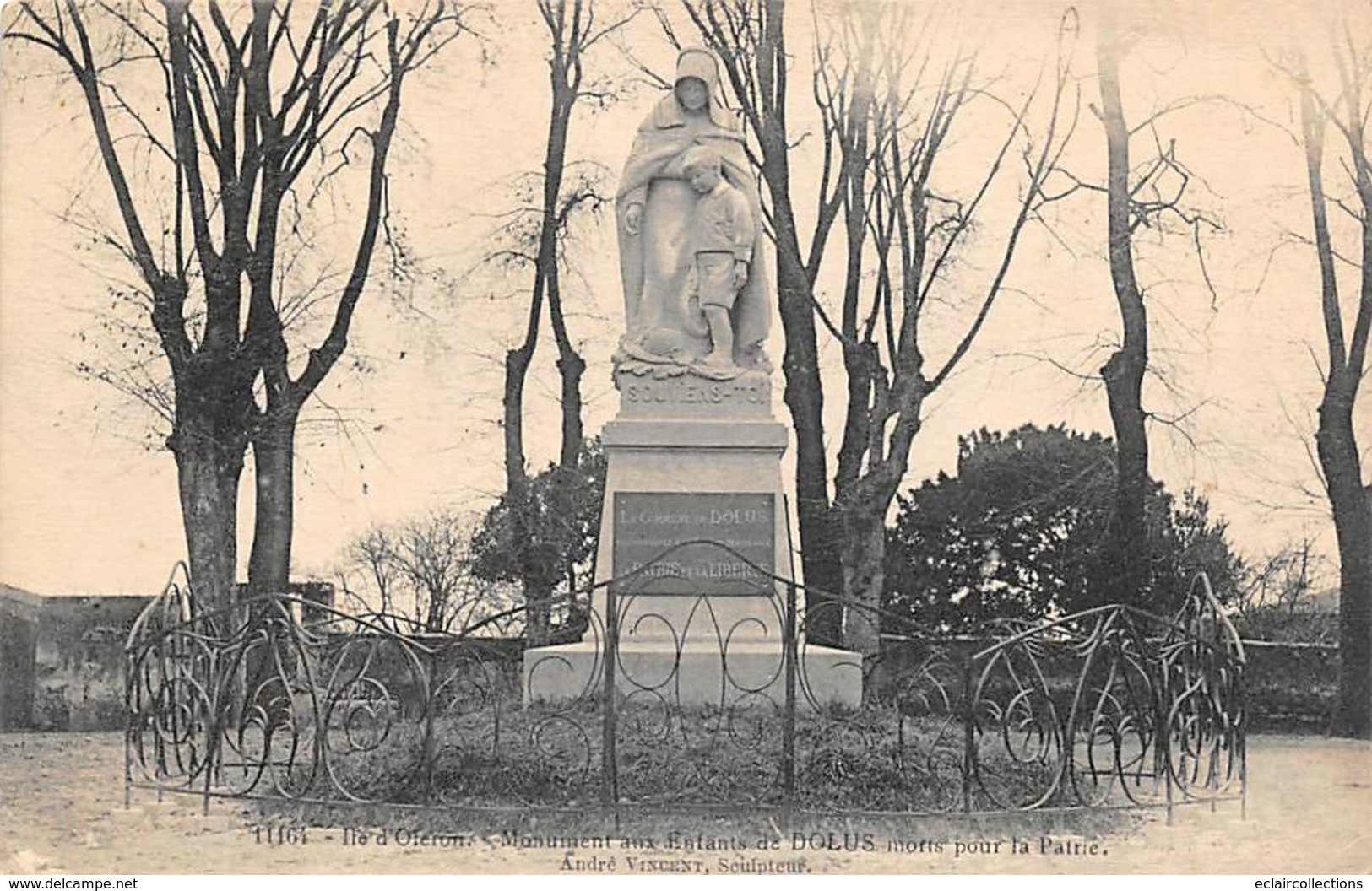 Ile D'Oléron. Dolus       17     Monument Aux Enfants Morts Pour La Patrie     (voir Scan) - Ile D'Oléron