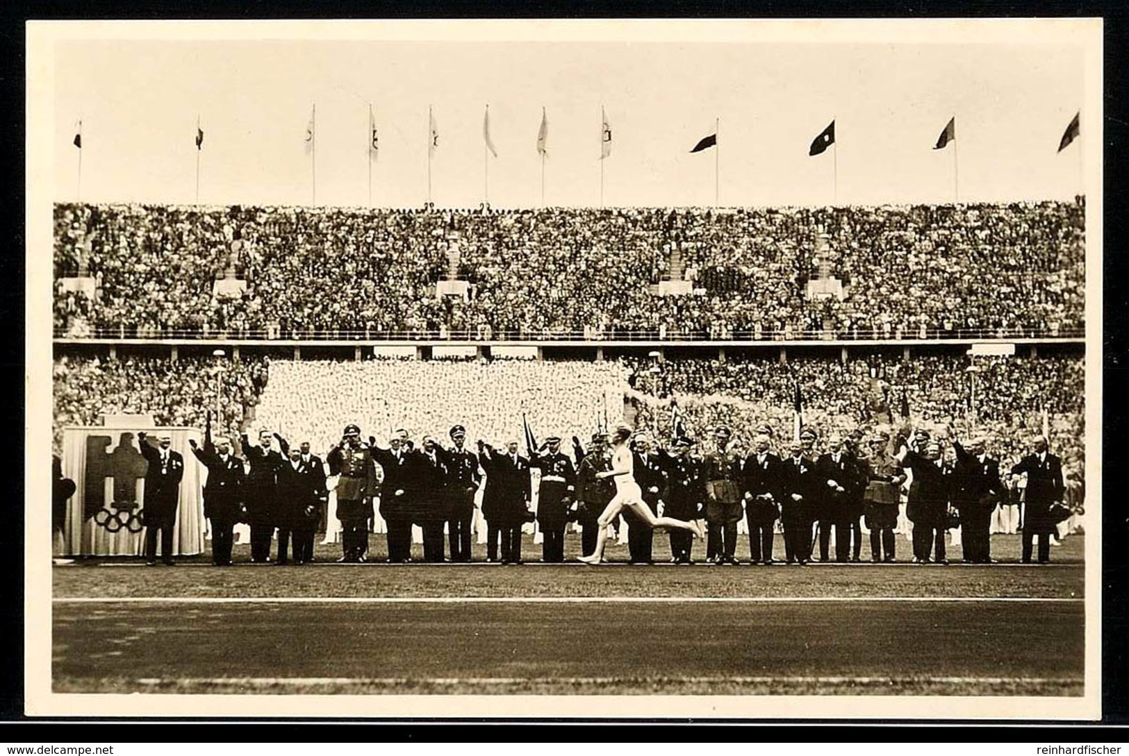 1936, Sommer-Olympiade, Amtliche Bildpostkarte "Der Fackelstaffel-Läufer Trifft Im Stadion Ein.", Mit Olympia-Sondermark - Andere & Zonder Classificatie