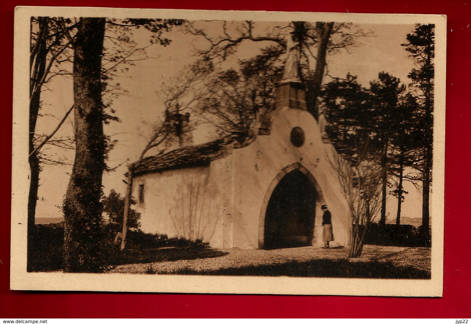 CPA 64 Urrugne La Chapelle De Soccori Lieu De Pèlerinage - Ed Dorange N° 9 - Animée 1 Personne - Urrugne