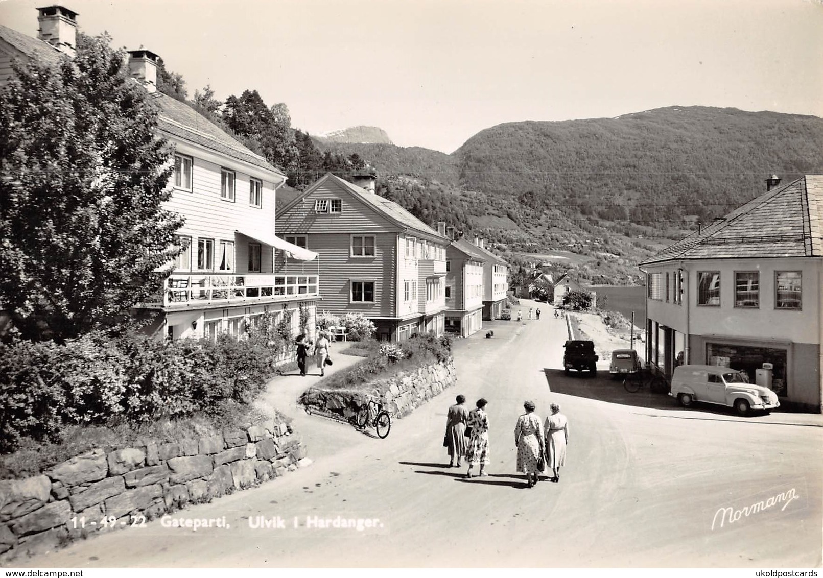 CPA - Norway - Norvege - Norge,  ULVIK, Gateparti,  Carte Photo - Norvegia