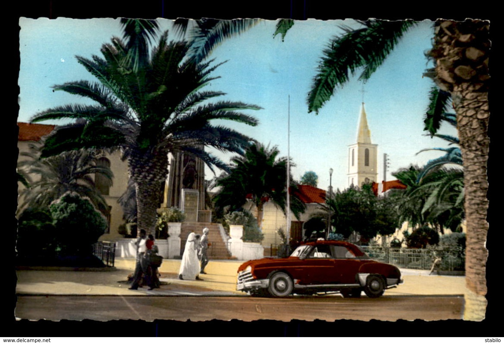 ALGERIE - ER RAHEL - LE MONUMENT AUX MORTS ET L'EGLISE - Autres & Non Classés