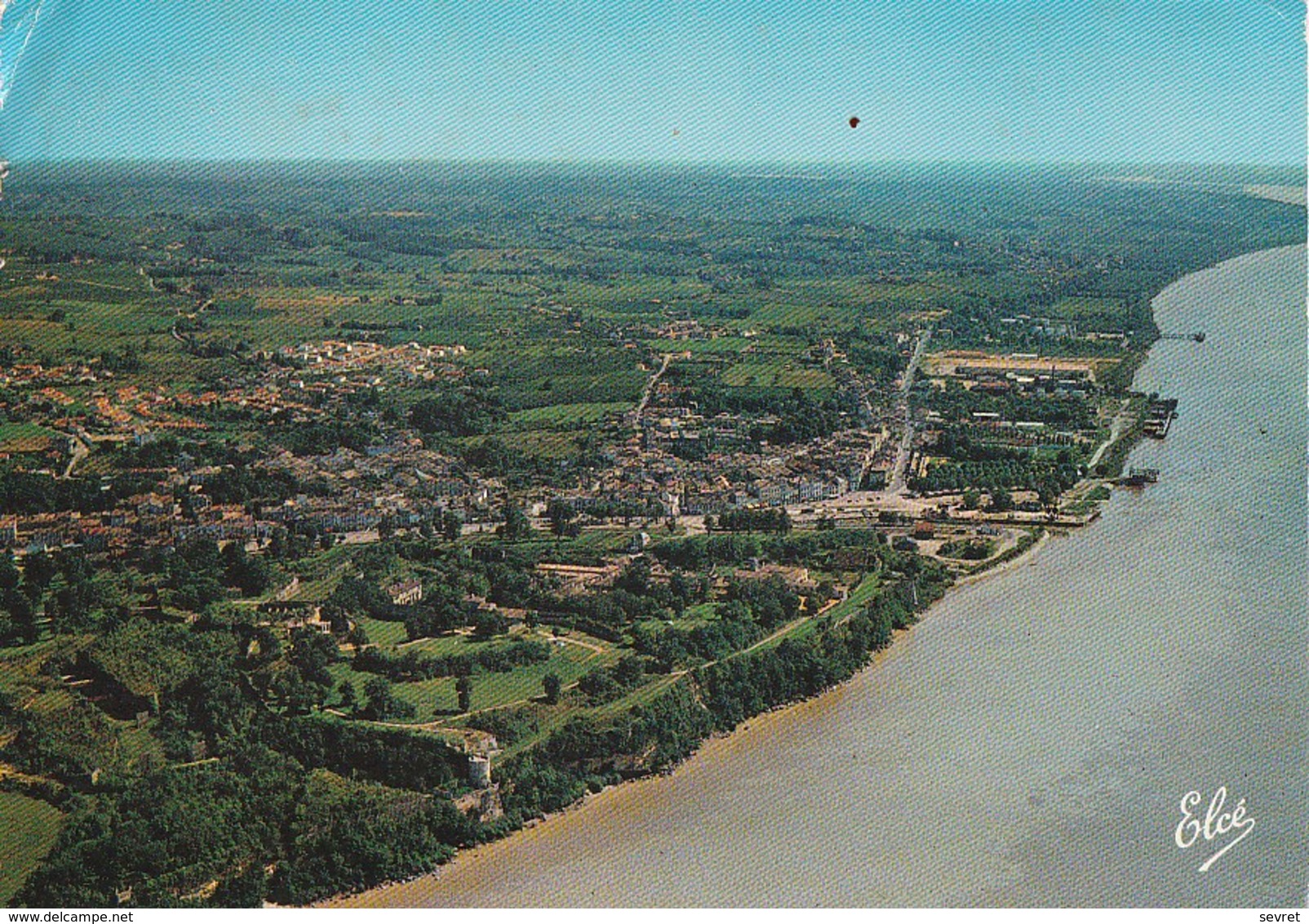 BLAYE. - La Gironde Et La Ville. Au 1er Plan , La Citadelle. CPM RARE - Blaye