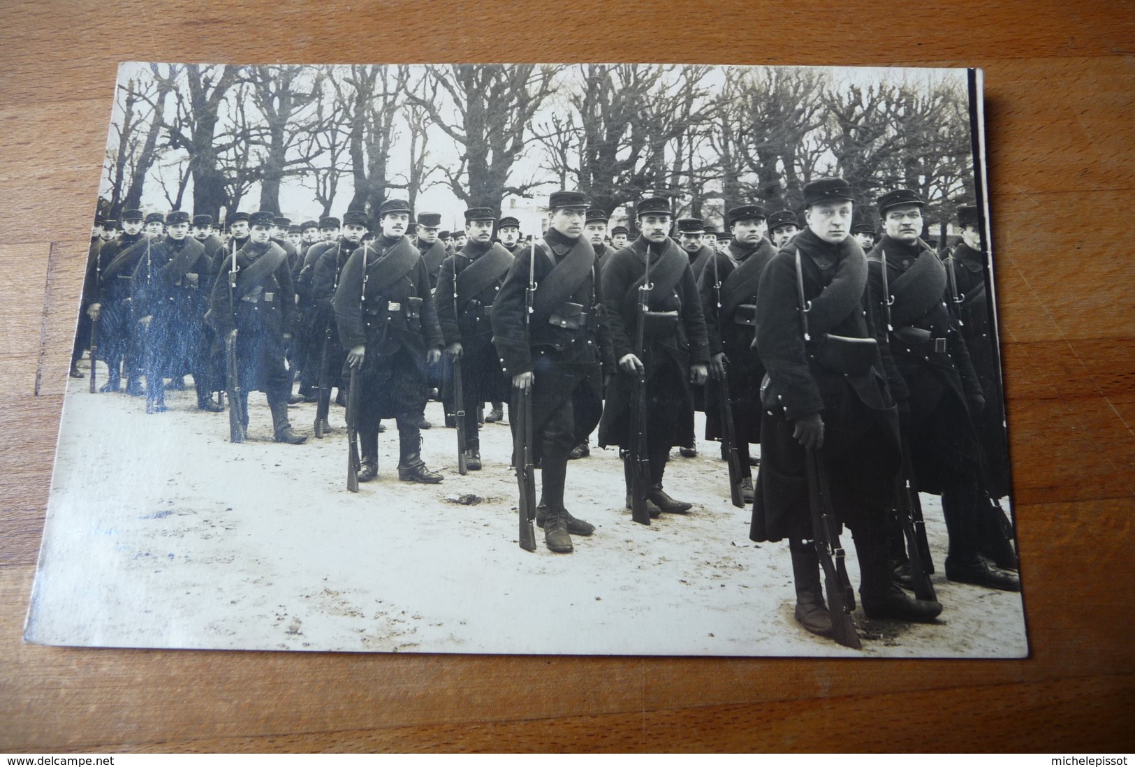 Carte Photo Soldats Au Repos  ?? - Guerre 1914-18