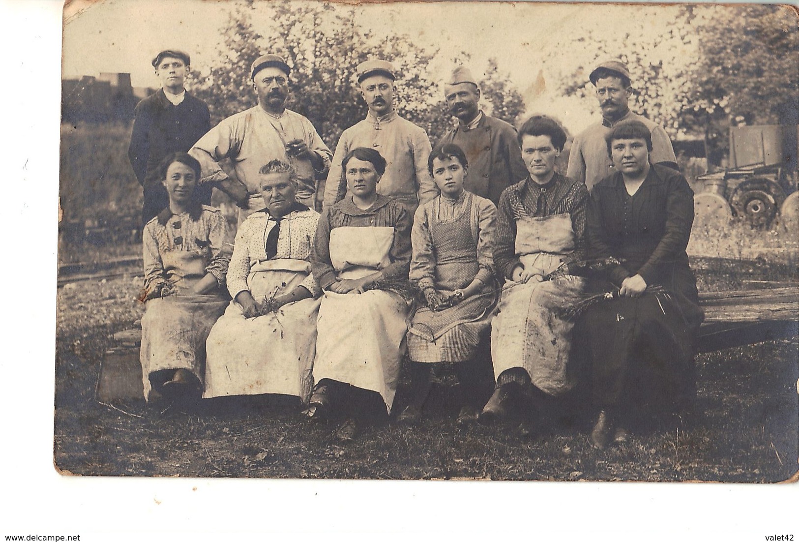 70 GRAY LE 6 JUIN 1917 CARTE PHOTO LES FEMMES DE LA CANTINE - Gray