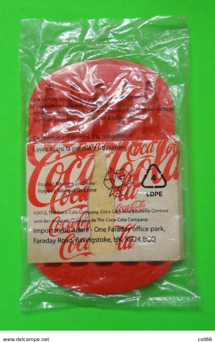 Publicité Coca-Cola Company Moule à Glaçons En Forme De Bouteilles 20x12.5 Cm Matière Genre Caoutchouc Sous Blister - Autres & Non Classés