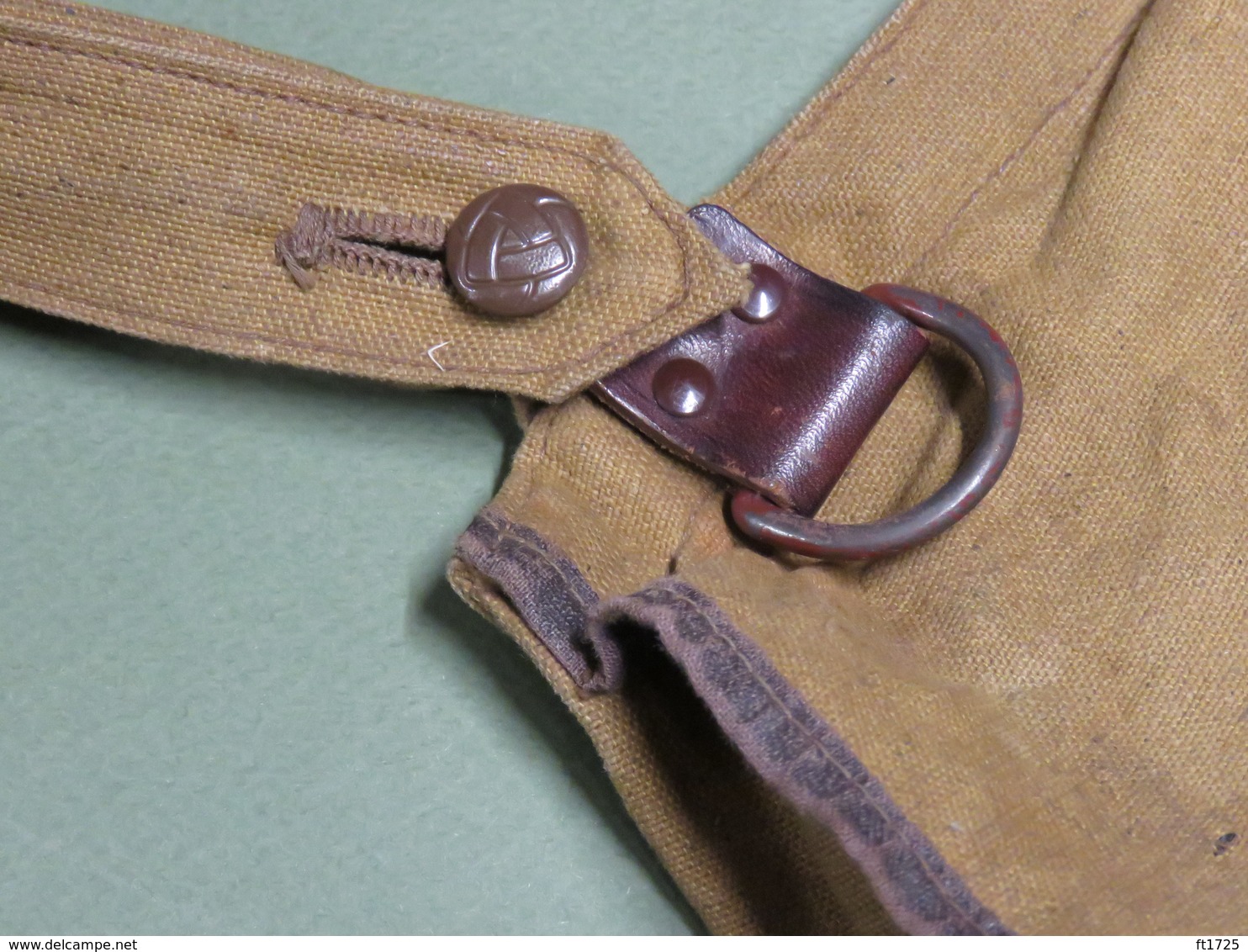 BROTEBEUTEL ( musette à pain ) + INSIGNE DES H J 1933/1945 + 1 CARTE 1944 !!!