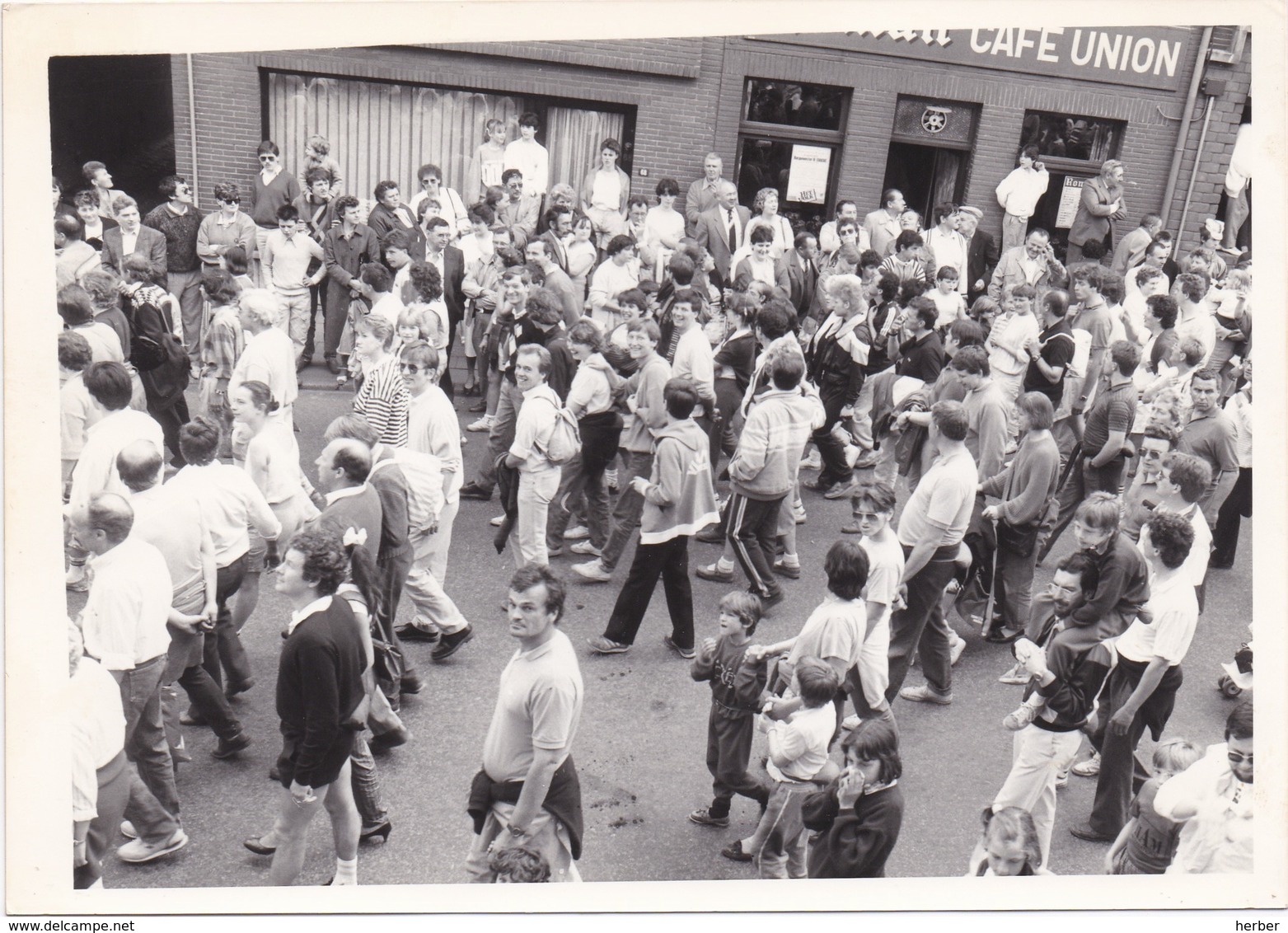 RONSE - RENAIX - Foto Photo (afm. 17,5 Cm X 12,5 Cm) - 1970/1980 - Café Union - Veel Mensen - Ronse