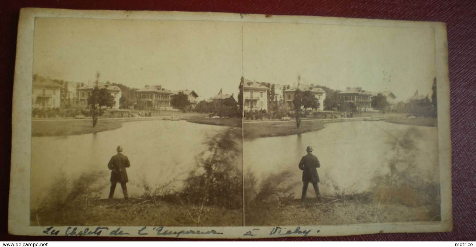 VUE STÉRÉOSCOPIQUE    -  Vichy, Les Chalets De L'empereur - Divers. - Stereoscopic