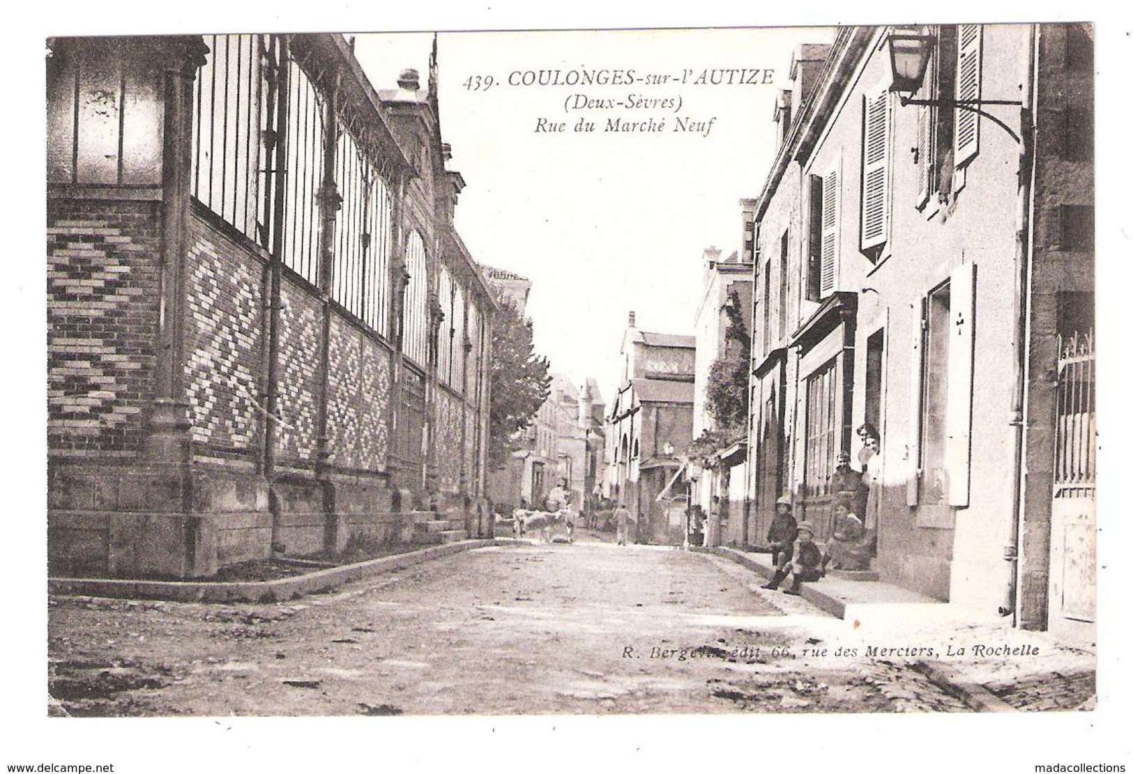 Coulonges-sur-l'Autize (79 - Deux-Sèvres ) Rue Du Marché Neuf - Coulonges-sur-l'Autize