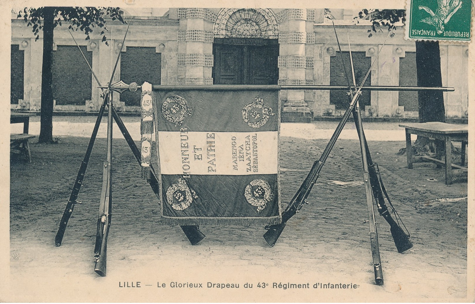 Lille Le Glorieux Drapeau Du 43 Eme RI Peu Commun TBE - Lille